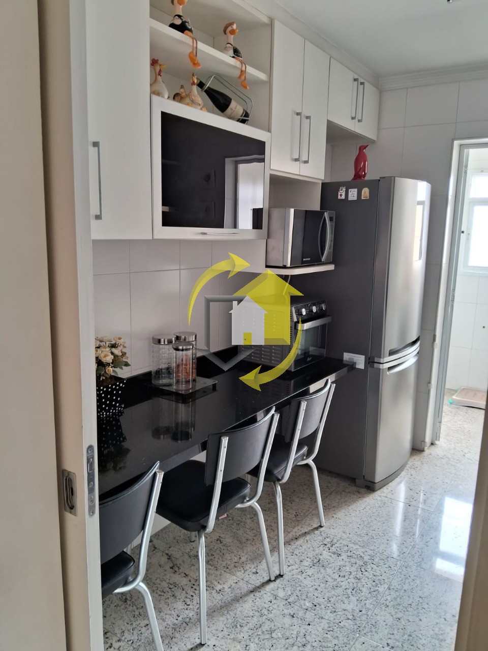 Apartamento à venda com 3 quartos, 84m² - Foto 18