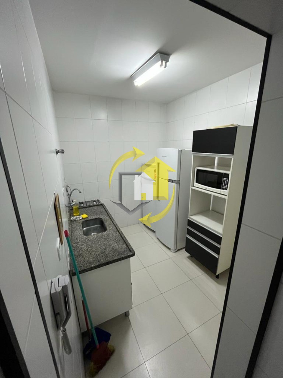 Apartamento à venda com 2 quartos, 60m² - Foto 19