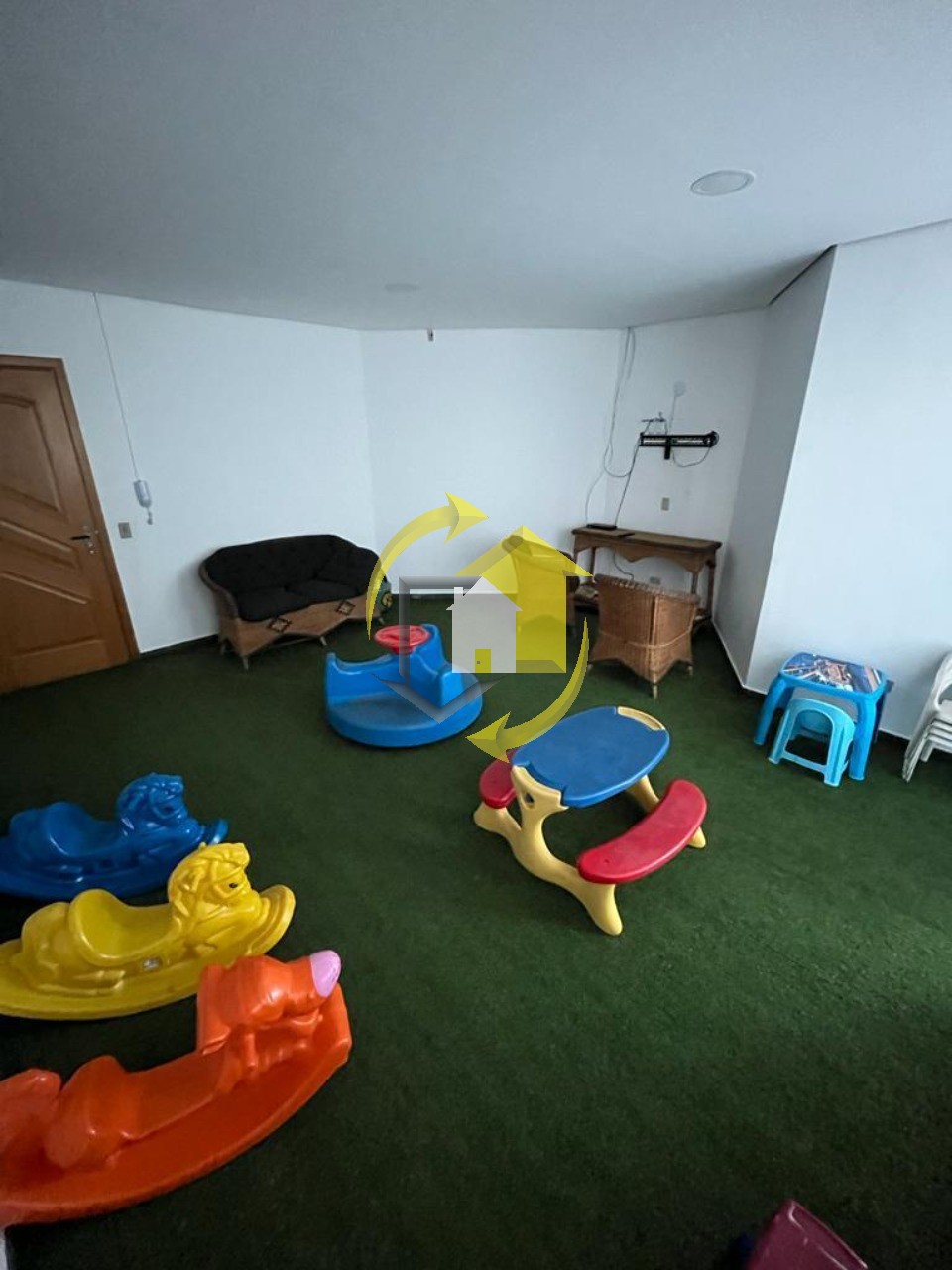 Apartamento à venda com 2 quartos, 60m² - Foto 24