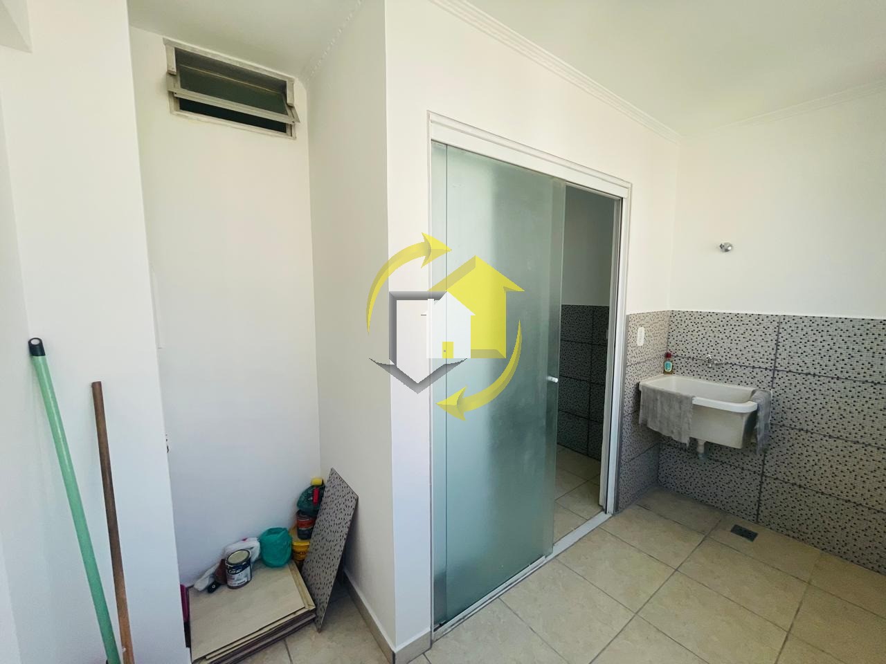 Apartamento à venda com 3 quartos, 77m² - Foto 3