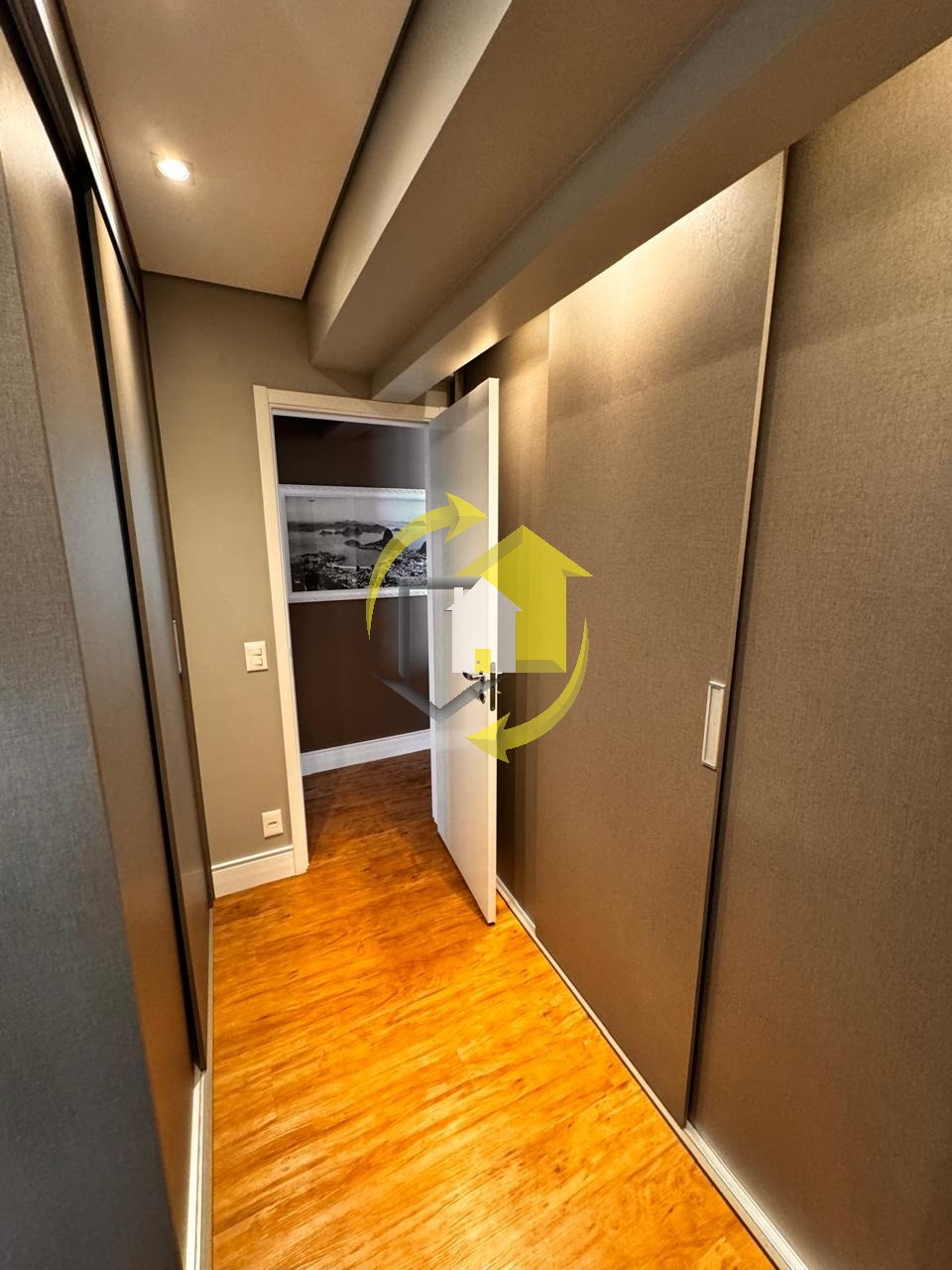 Apartamento à venda com 2 quartos, 125m² - Foto 5