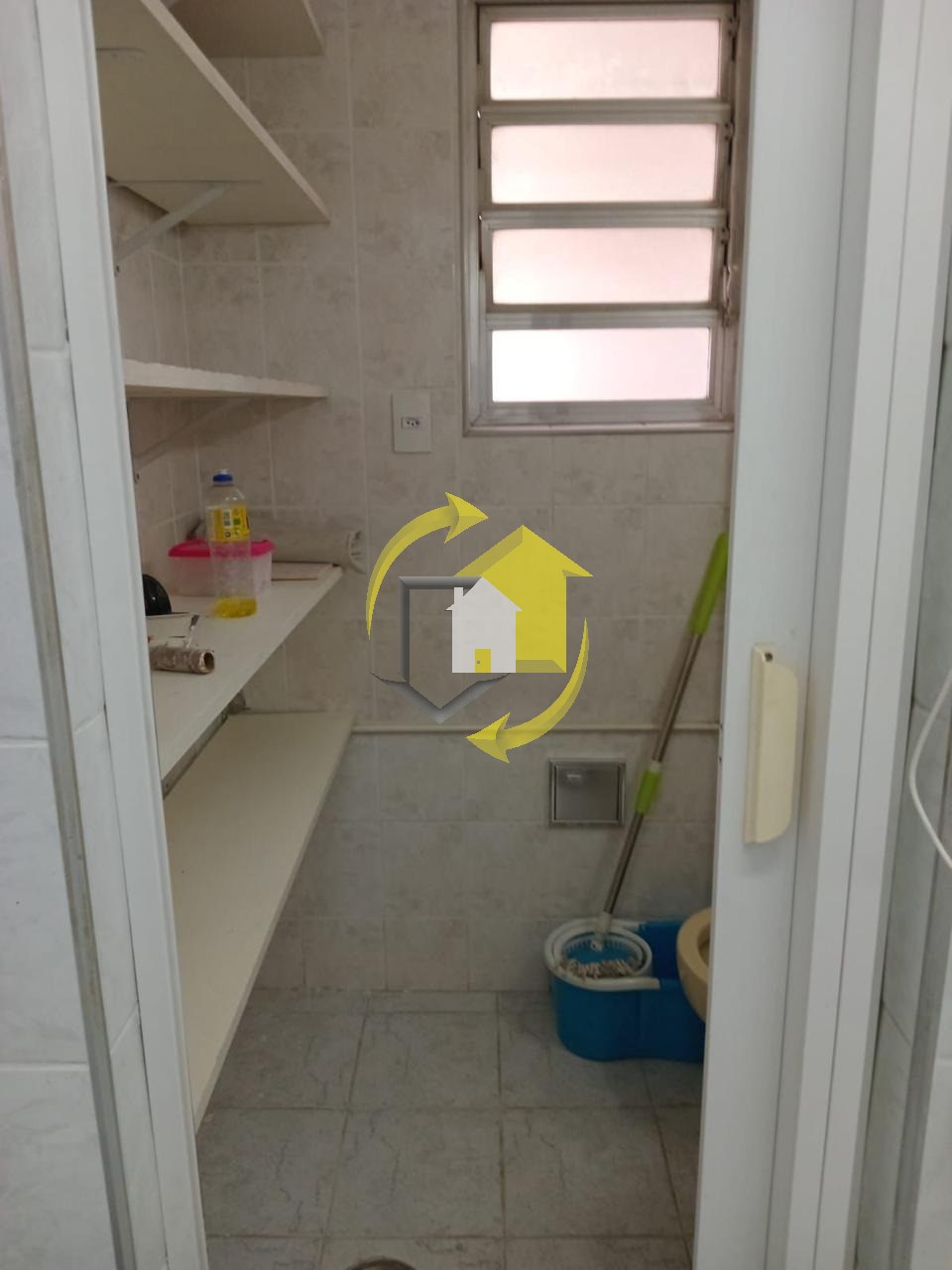 Apartamento à venda com 2 quartos, 70m² - Foto 13