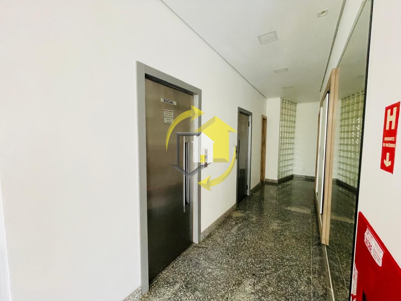 Apartamento à venda com 3 quartos, 77m² - Foto 16