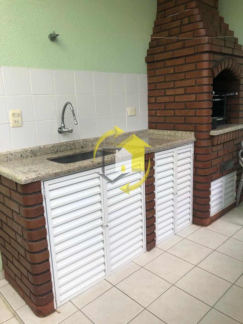 Sobrado à venda e aluguel com 4 quartos, 175m² - Foto 6