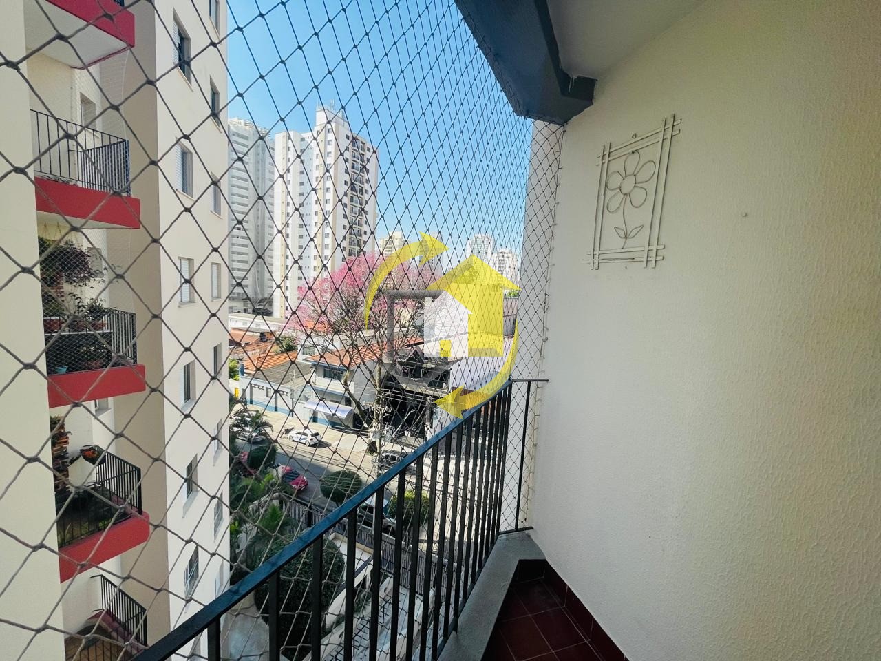 Apartamento à venda com 2 quartos, 64m² - Foto 17