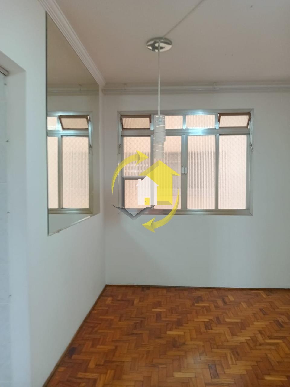 Apartamento à venda com 2 quartos, 70m² - Foto 11