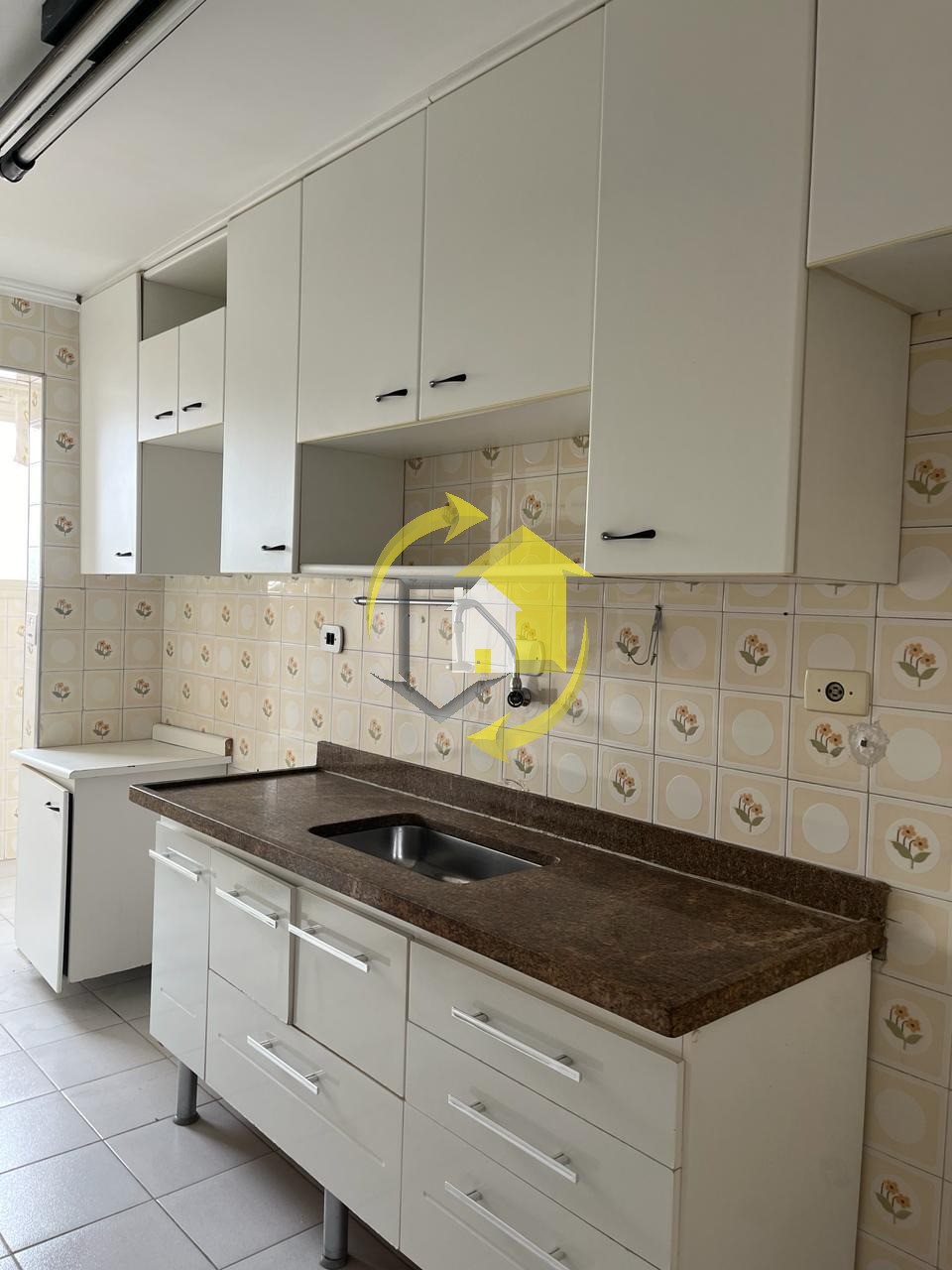 Apartamento à venda com 3 quartos, 83m² - Foto 15