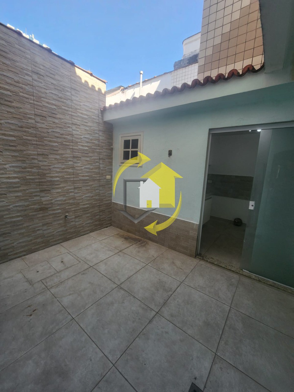 Sobrado à venda e aluguel com 3 quartos, 115m² - Foto 17