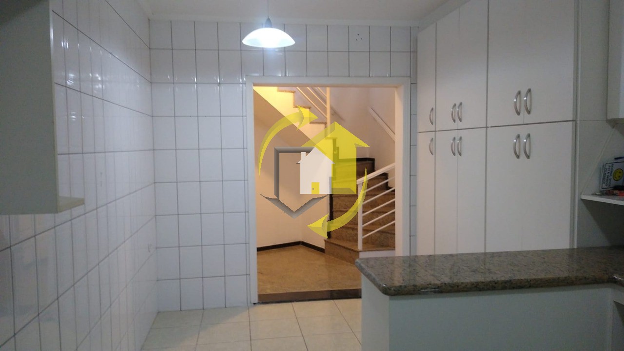 Casa Comercial à venda e aluguel com 5 quartos, 400m² - Foto 17