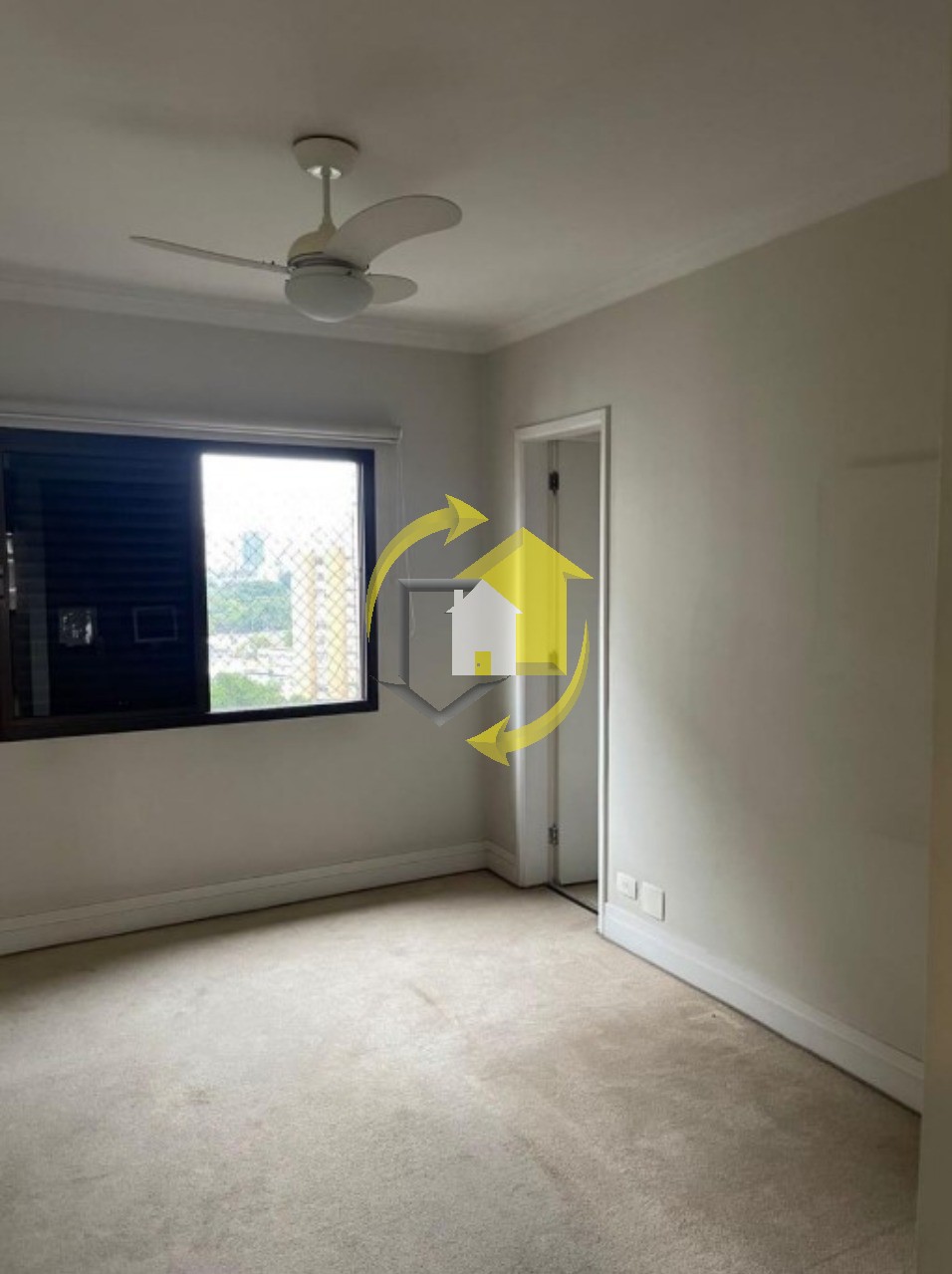 Apartamento à venda com 3 quartos, 220m² - Foto 8