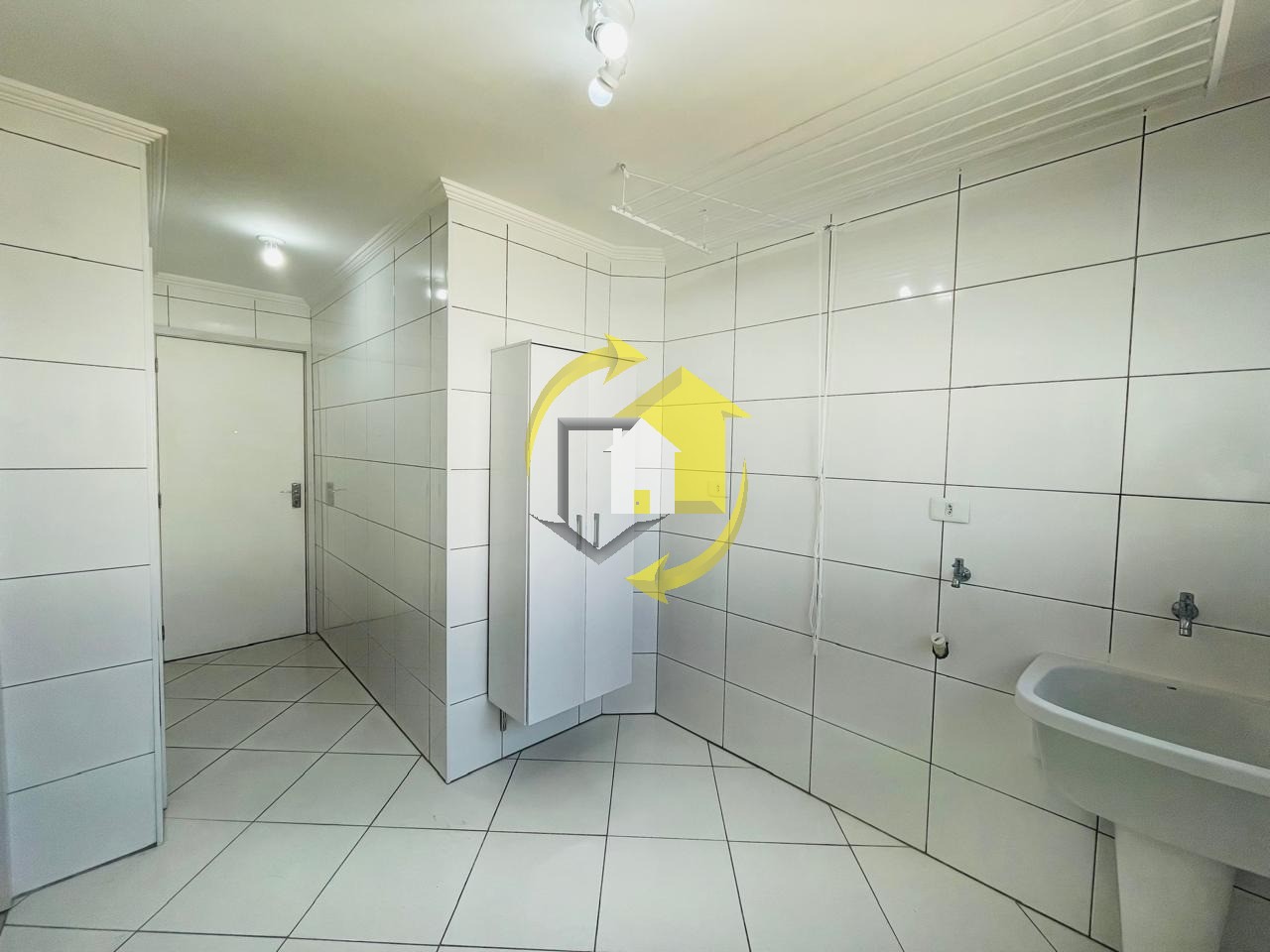 Apartamento à venda com 3 quartos, 110m² - Foto 7