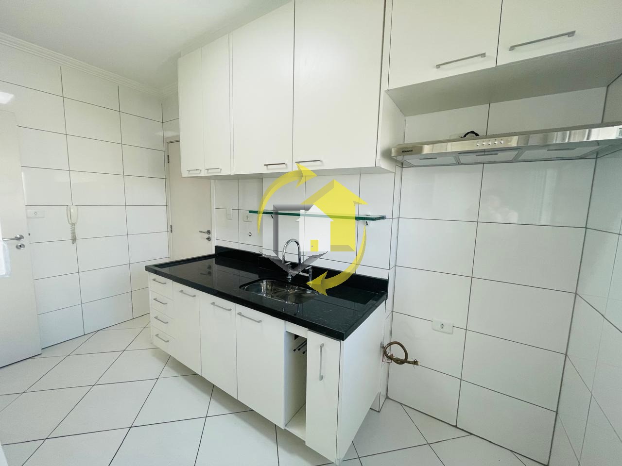 Apartamento à venda com 3 quartos, 110m² - Foto 4