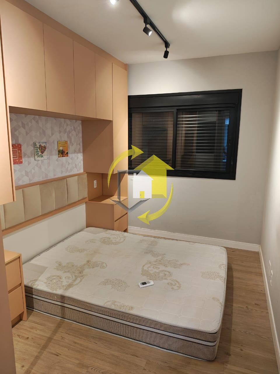 Apartamento para alugar com 2 quartos, 57m² - Foto 13