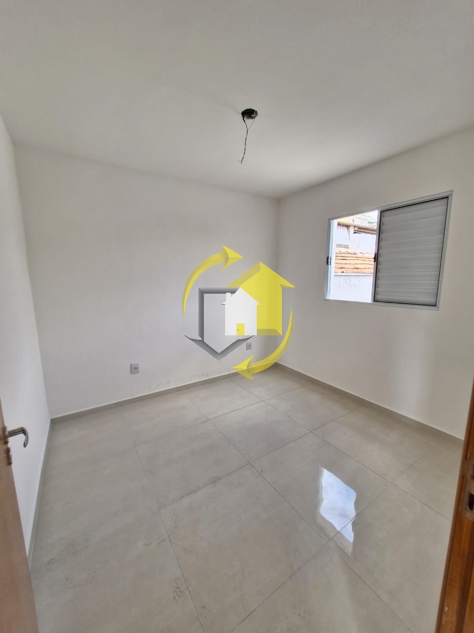 Apartamento à venda com 2 quartos, 40m² - Foto 12