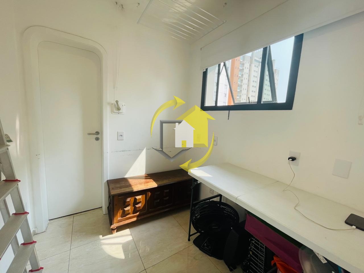 Apartamento para alugar com 3 quartos, 165m² - Foto 16