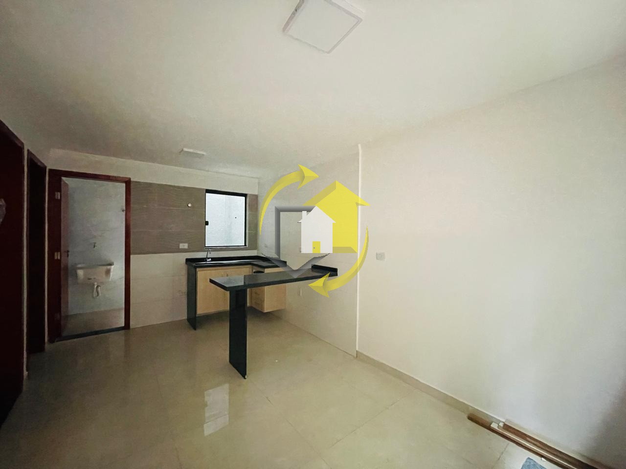 Apartamento à venda e aluguel com 2 quartos, 36m² - Foto 2