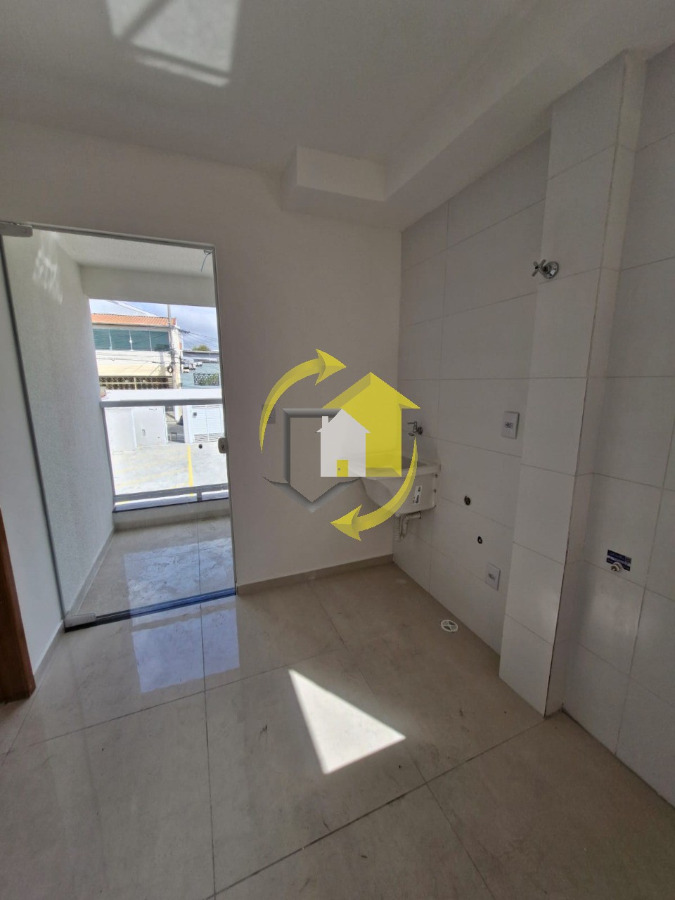 Apartamento à venda com 2 quartos, 40m² - Foto 15