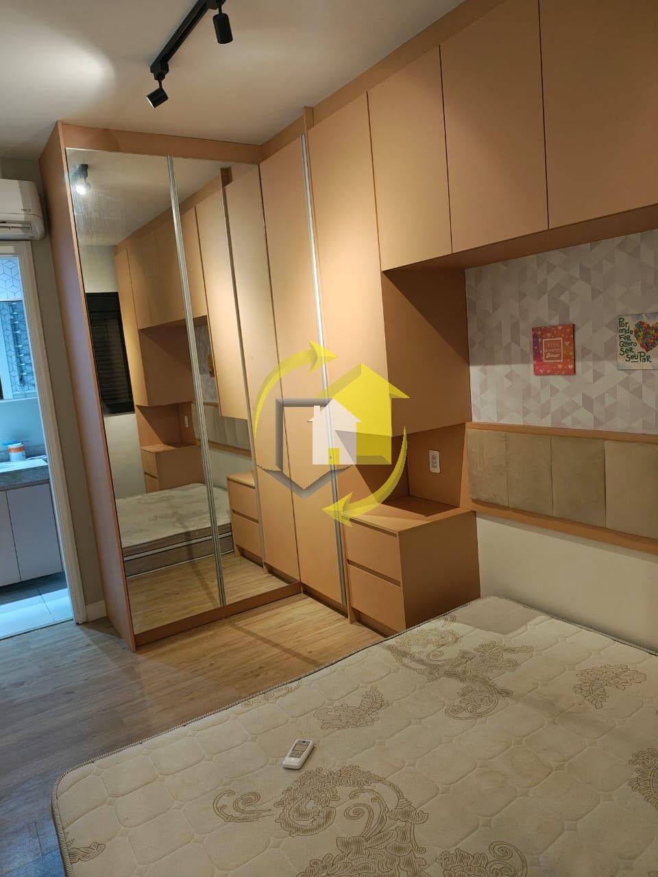 Apartamento para alugar com 2 quartos, 57m² - Foto 11