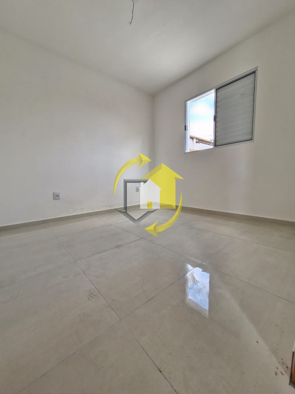 Apartamento à venda com 2 quartos, 40m² - Foto 13