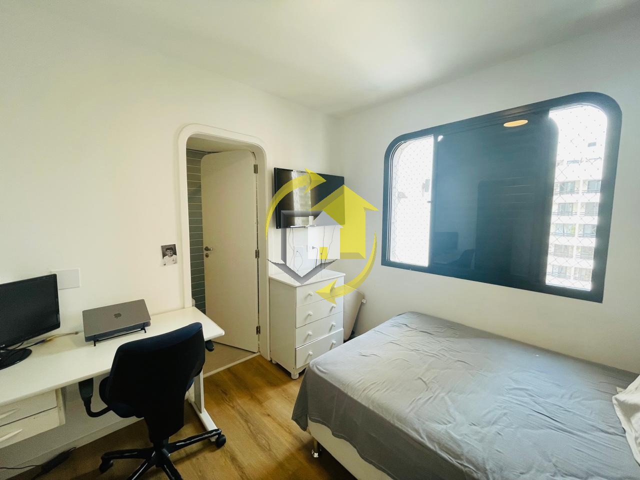 Apartamento para alugar com 3 quartos, 165m² - Foto 19