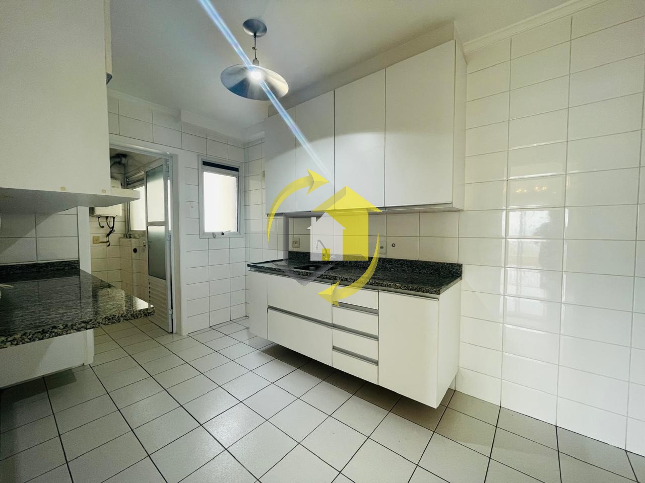 Apartamento para alugar com 3 quartos, 122m² - Foto 8