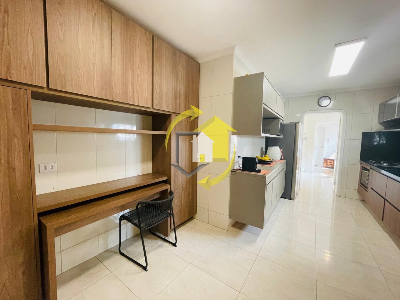 Apartamento para alugar com 3 quartos, 165m² - Foto 12