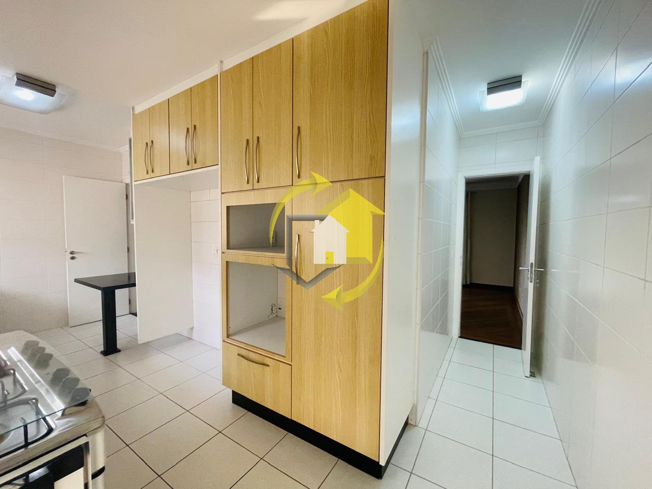 Apartamento para alugar com 3 quartos, 164m² - Foto 11