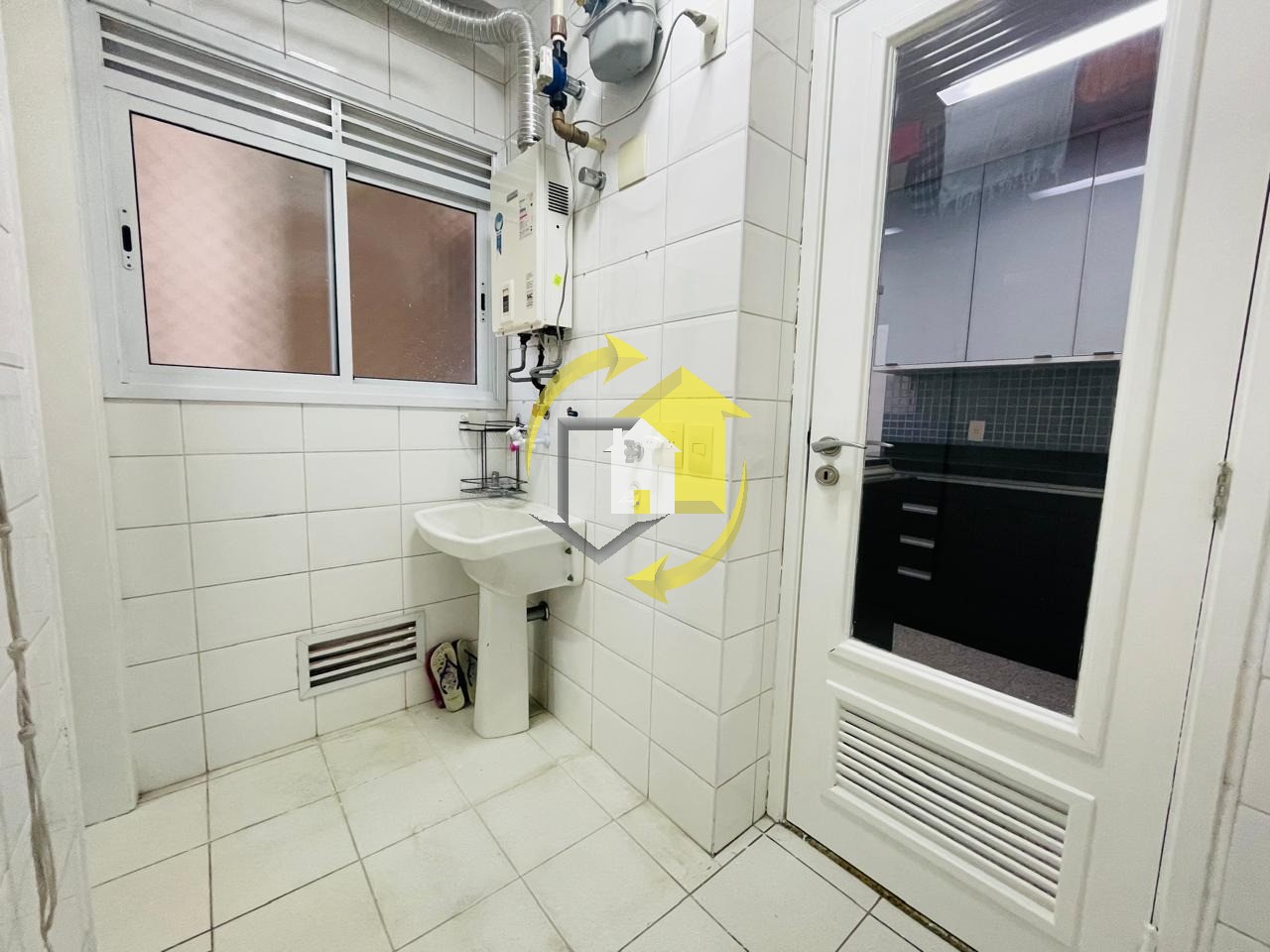 Apartamento para alugar com 2 quartos, 92m² - Foto 6