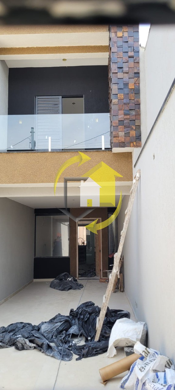 Sobrado à venda com 3 quartos, 130m² - Foto 2