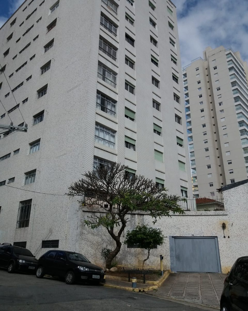 Apartamento à venda com 3 quartos, 165m² - Foto 1