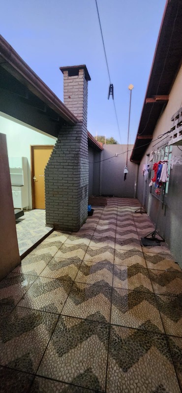 Casa à venda e aluguel com 3 quartos - Foto 3