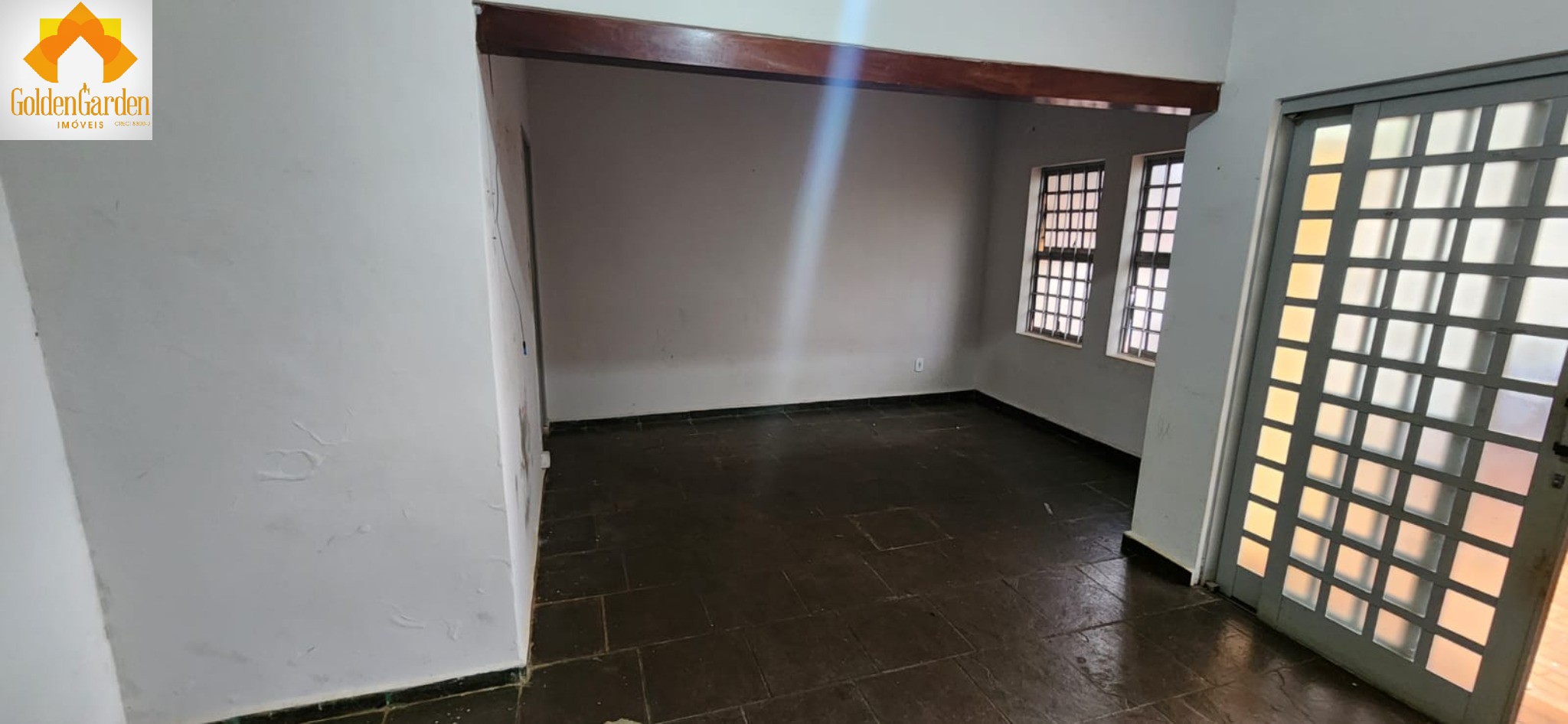 Casa para alugar com 5 quartos, 200m² - Foto 4