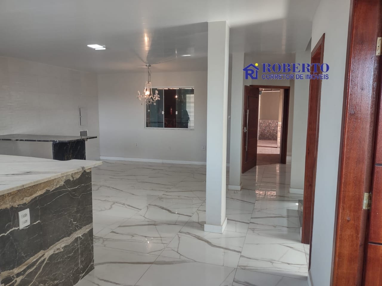 Casa à venda com 4 quartos, 300m² - Foto 18