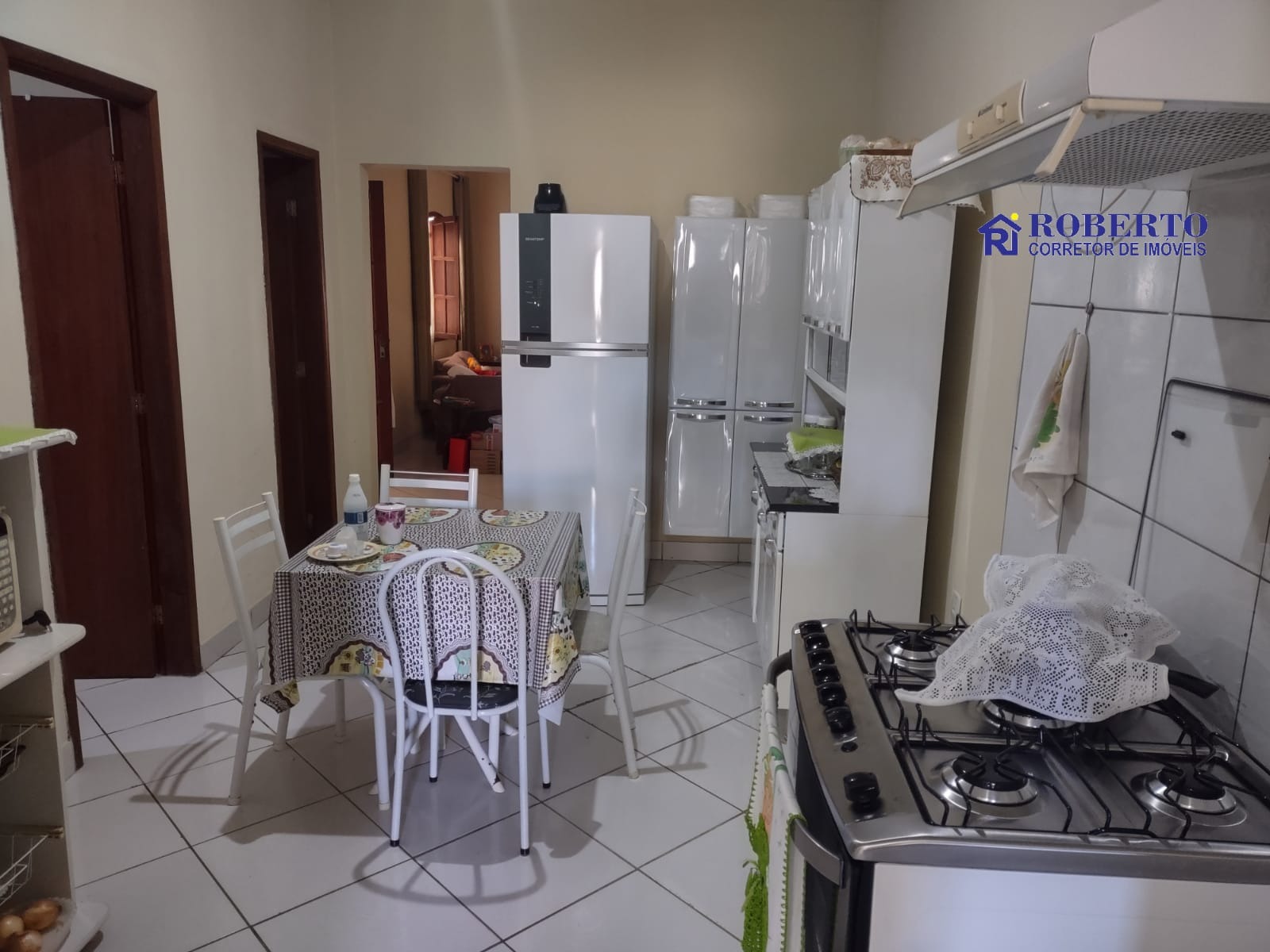 Casa à venda com 4 quartos, 300m² - Foto 13