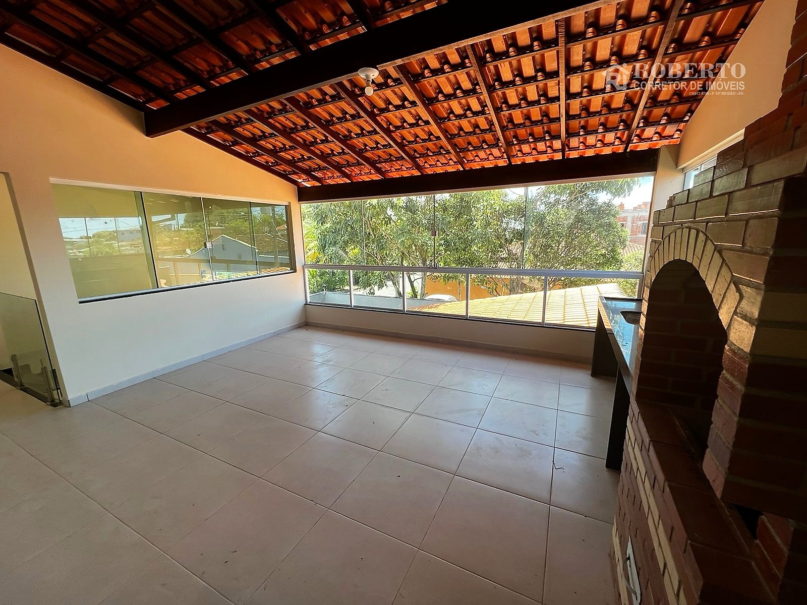 Casa à venda com 4 quartos, 300m² - Foto 11