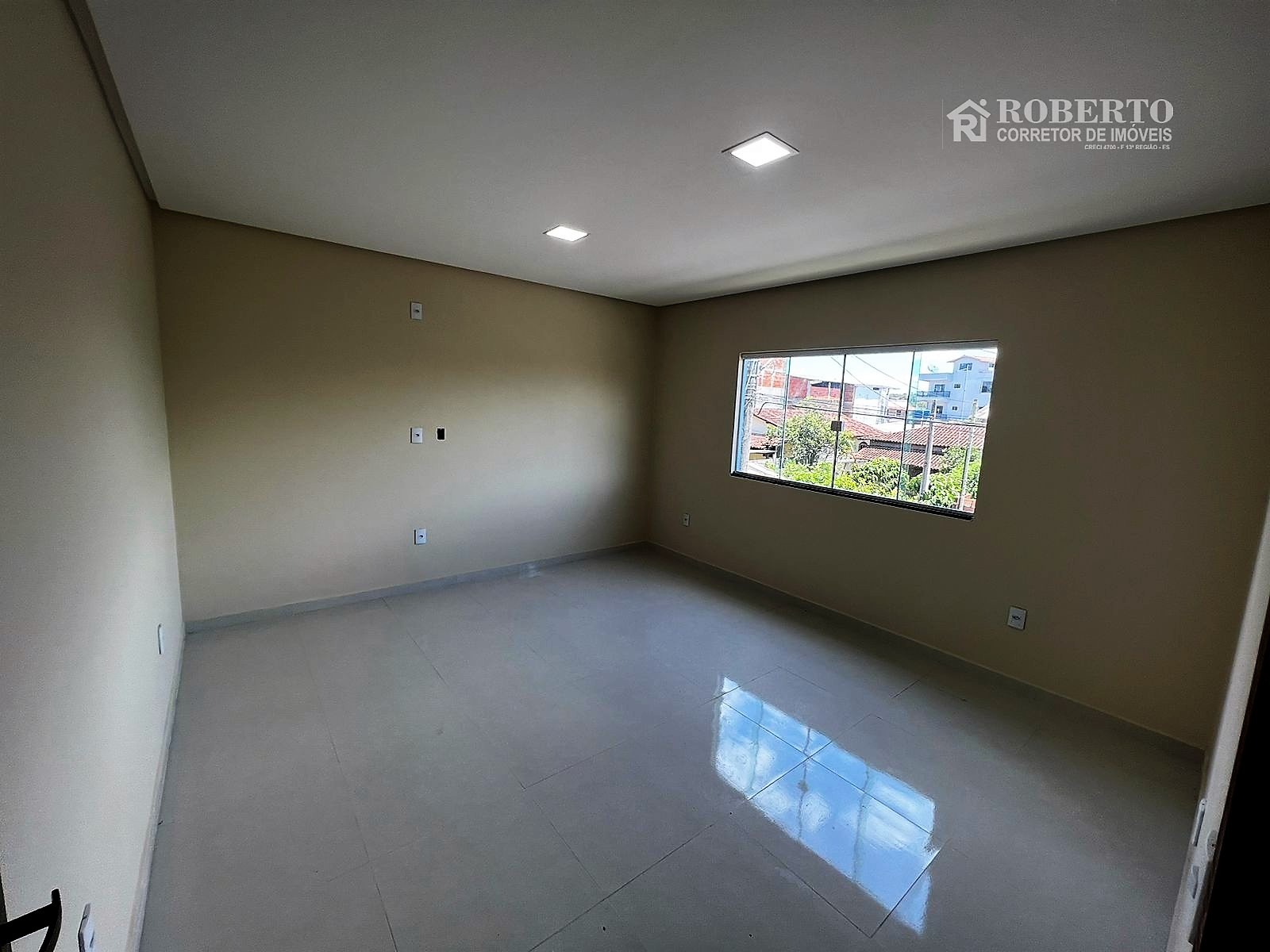 Casa à venda com 4 quartos, 300m² - Foto 7