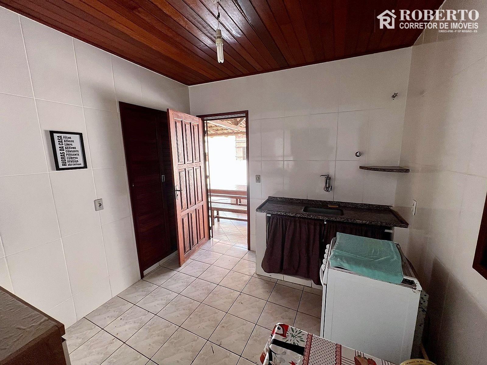 Casa à venda com 5 quartos, 300m² - Foto 6