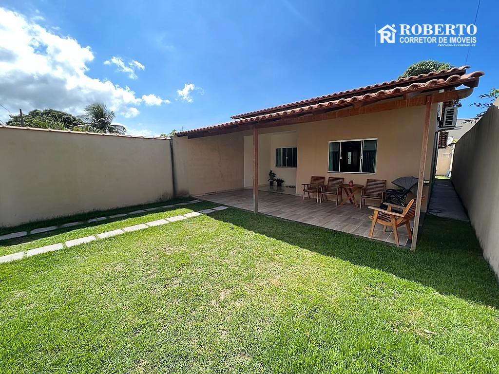 Casa à venda com 2 quartos, 300m² - Foto 1