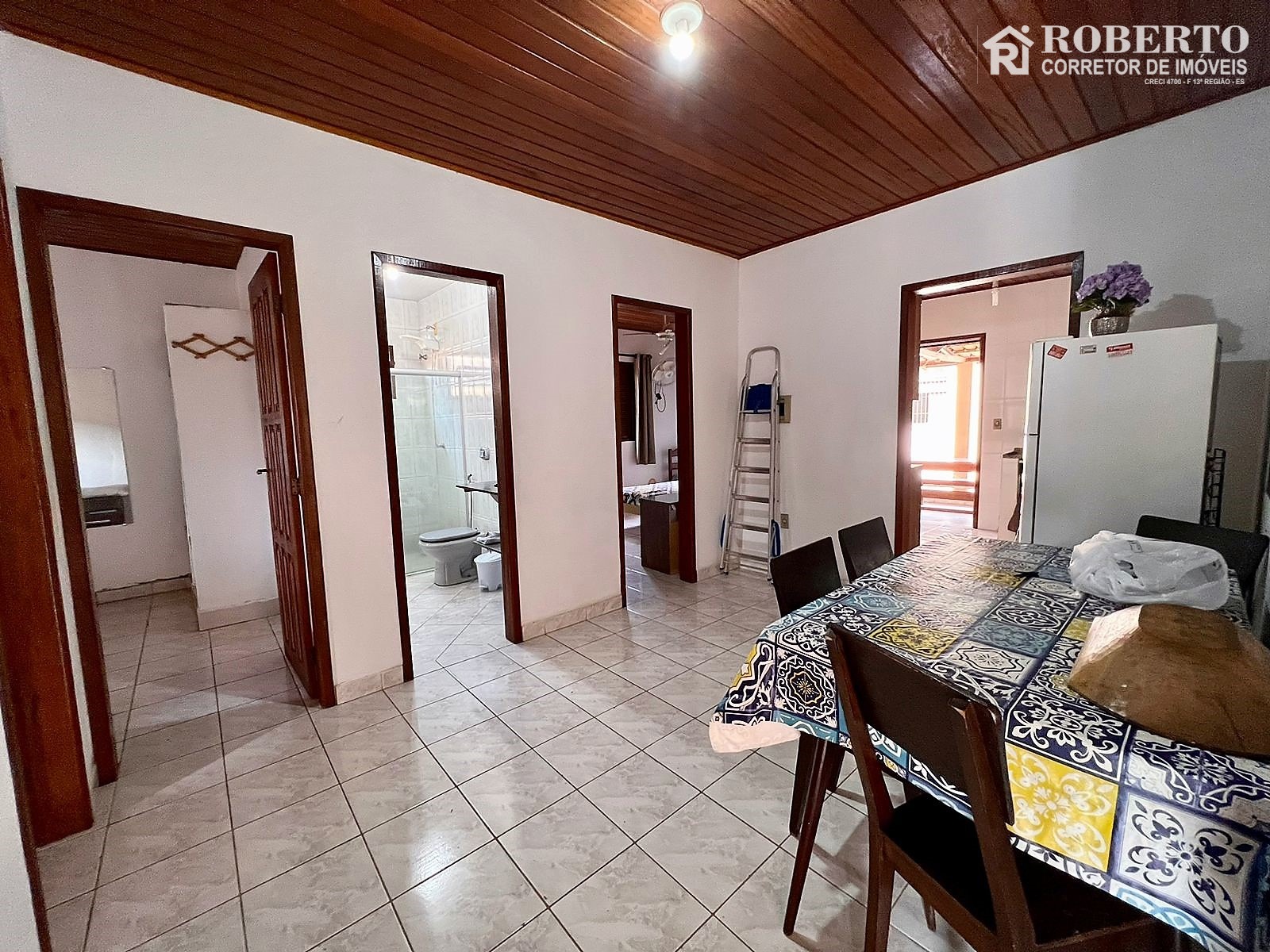 Casa à venda com 5 quartos, 300m² - Foto 5