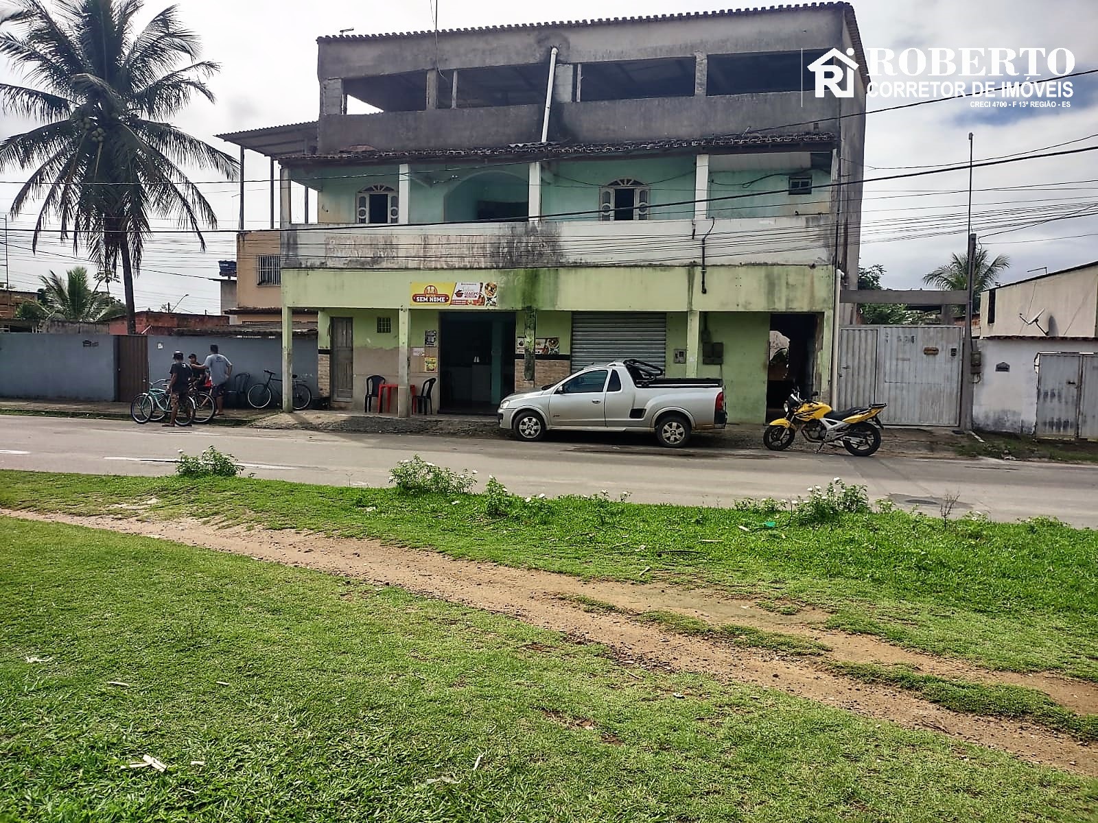 Prédio Inteiro à venda com 3 quartos, 300m² - Foto 1