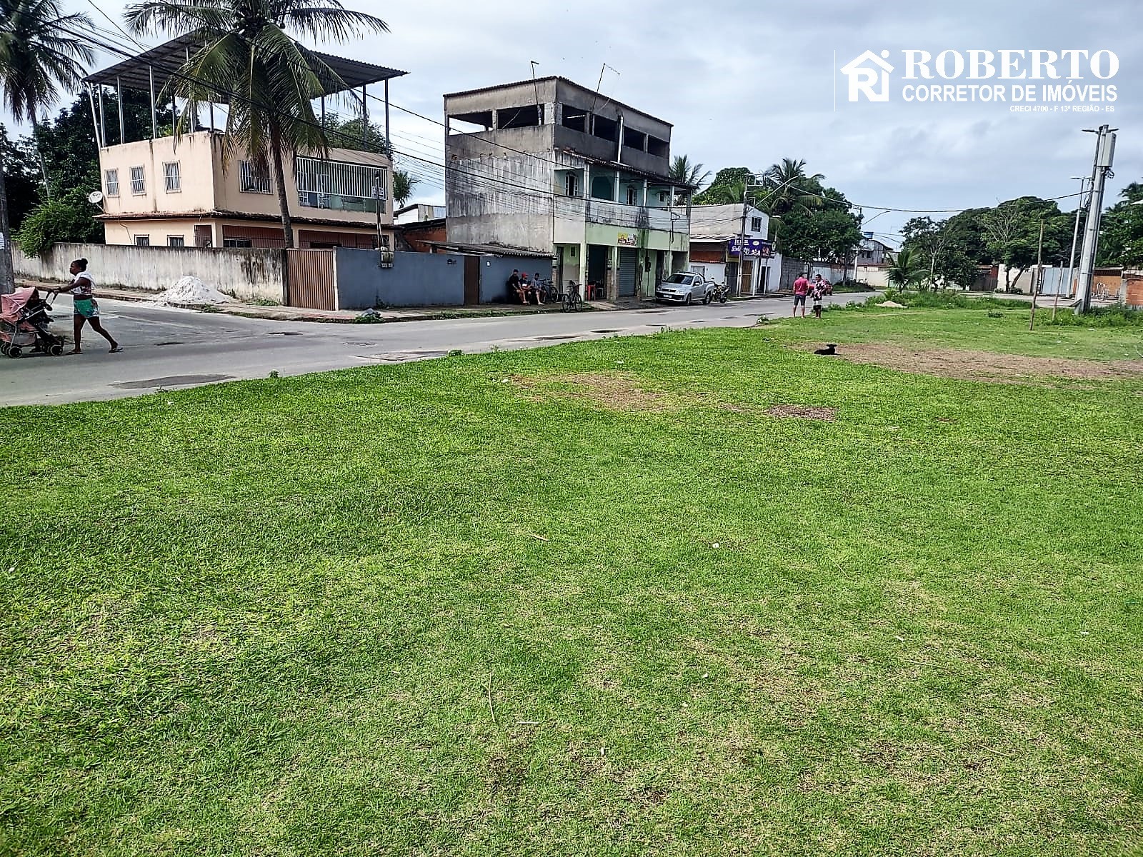 Prédio Inteiro à venda com 3 quartos, 300m² - Foto 2