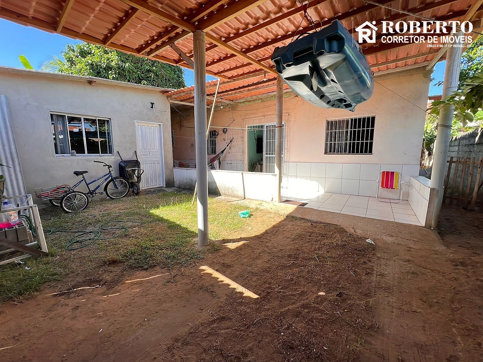 Casa à venda com 3 quartos, 300m² - Foto 2