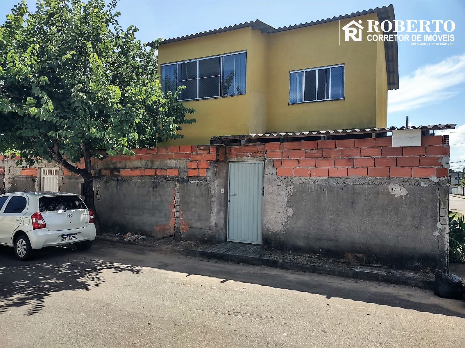 Casa à venda com 3 quartos, 200m² - Foto 2