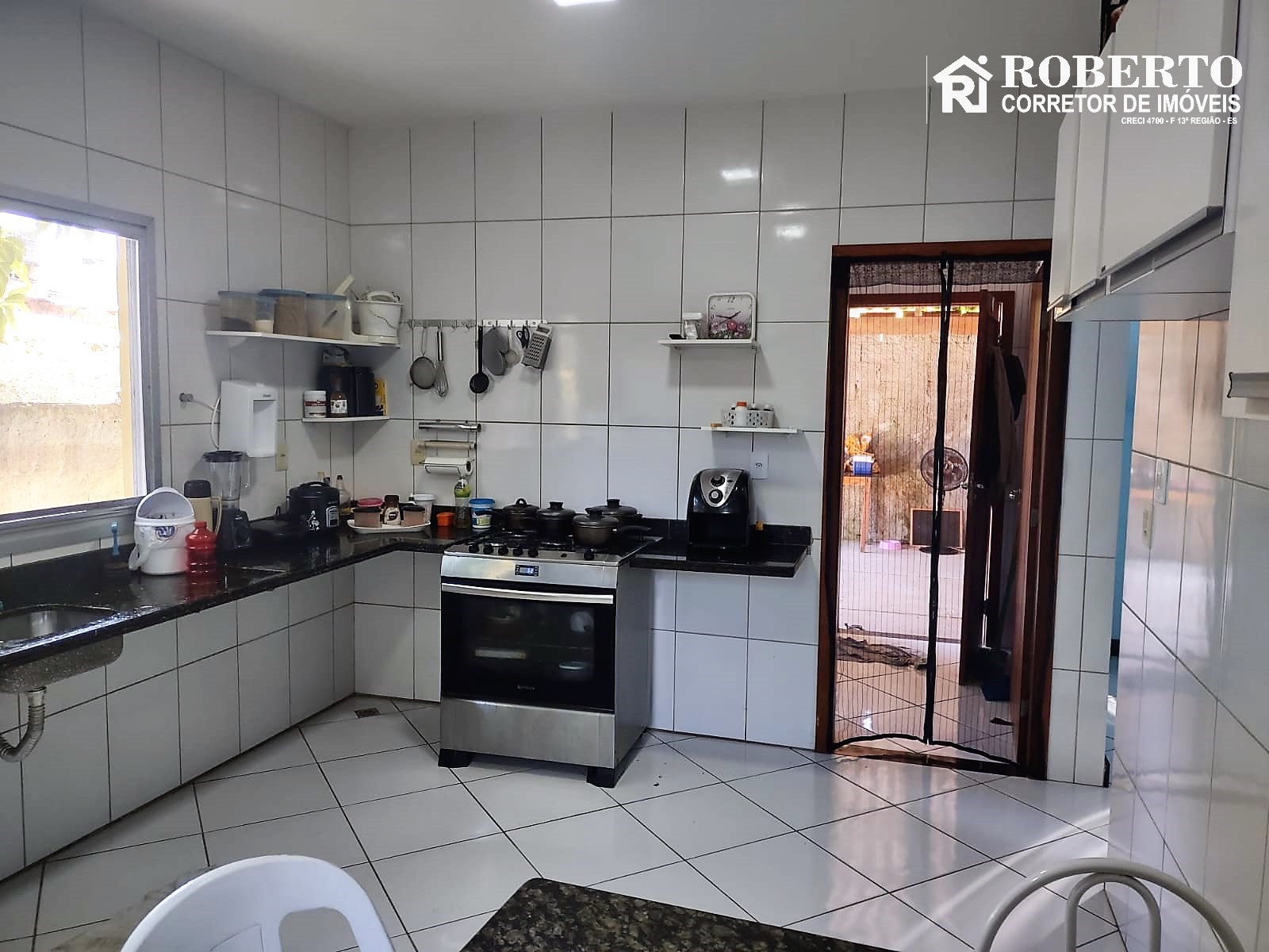 Casa à venda com 3 quartos, 200m² - Foto 10