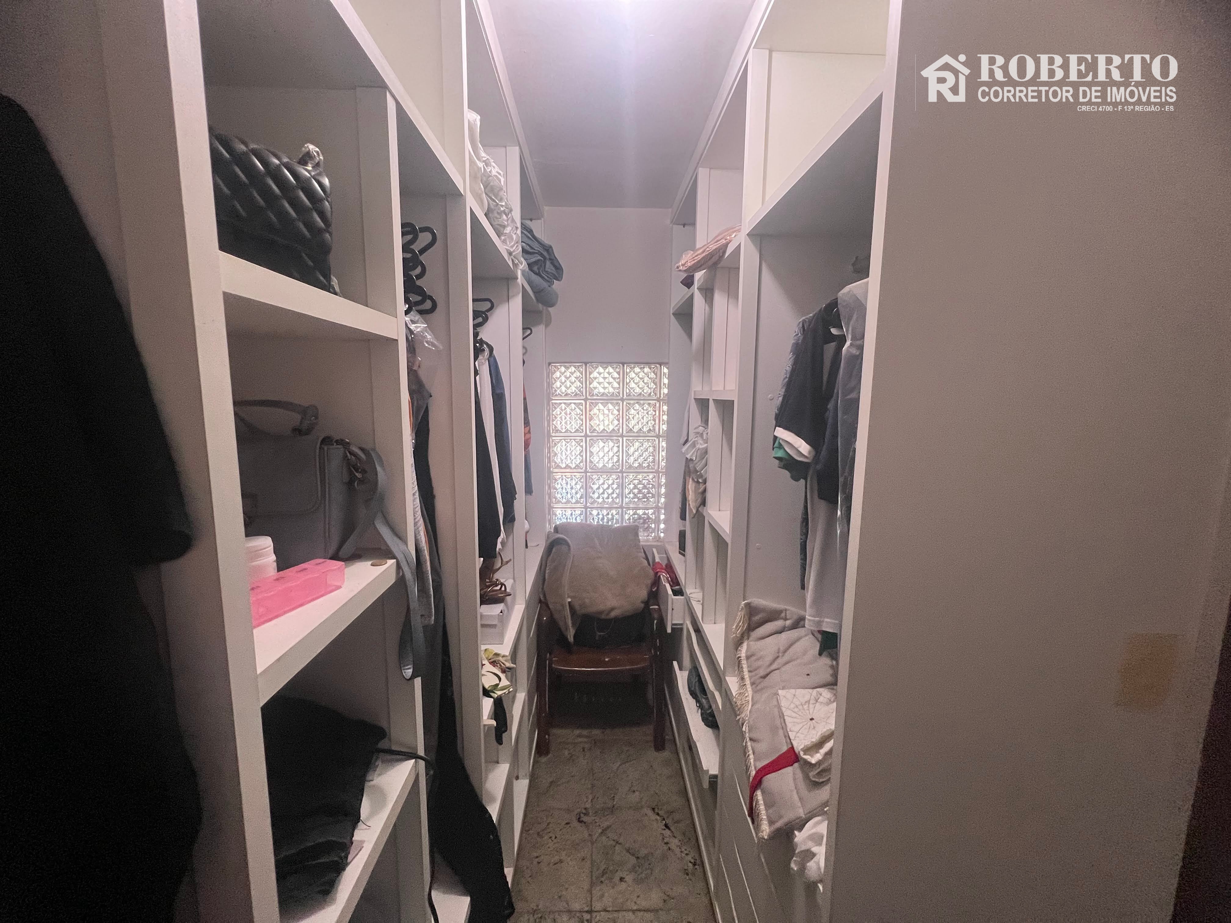 Casa à venda com 3 quartos, 300m² - Foto 10