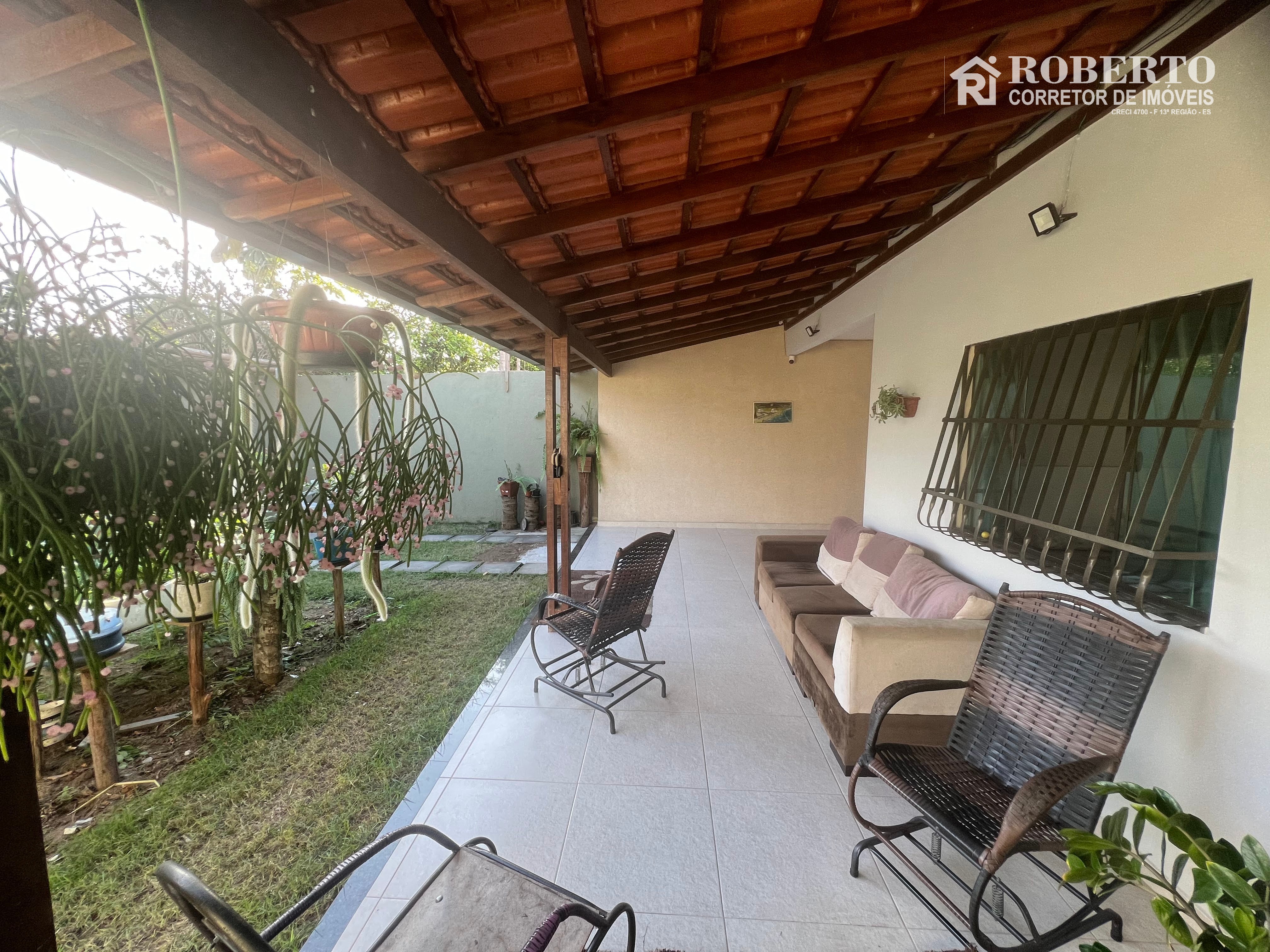 Casa à venda com 3 quartos, 360m² - Foto 2