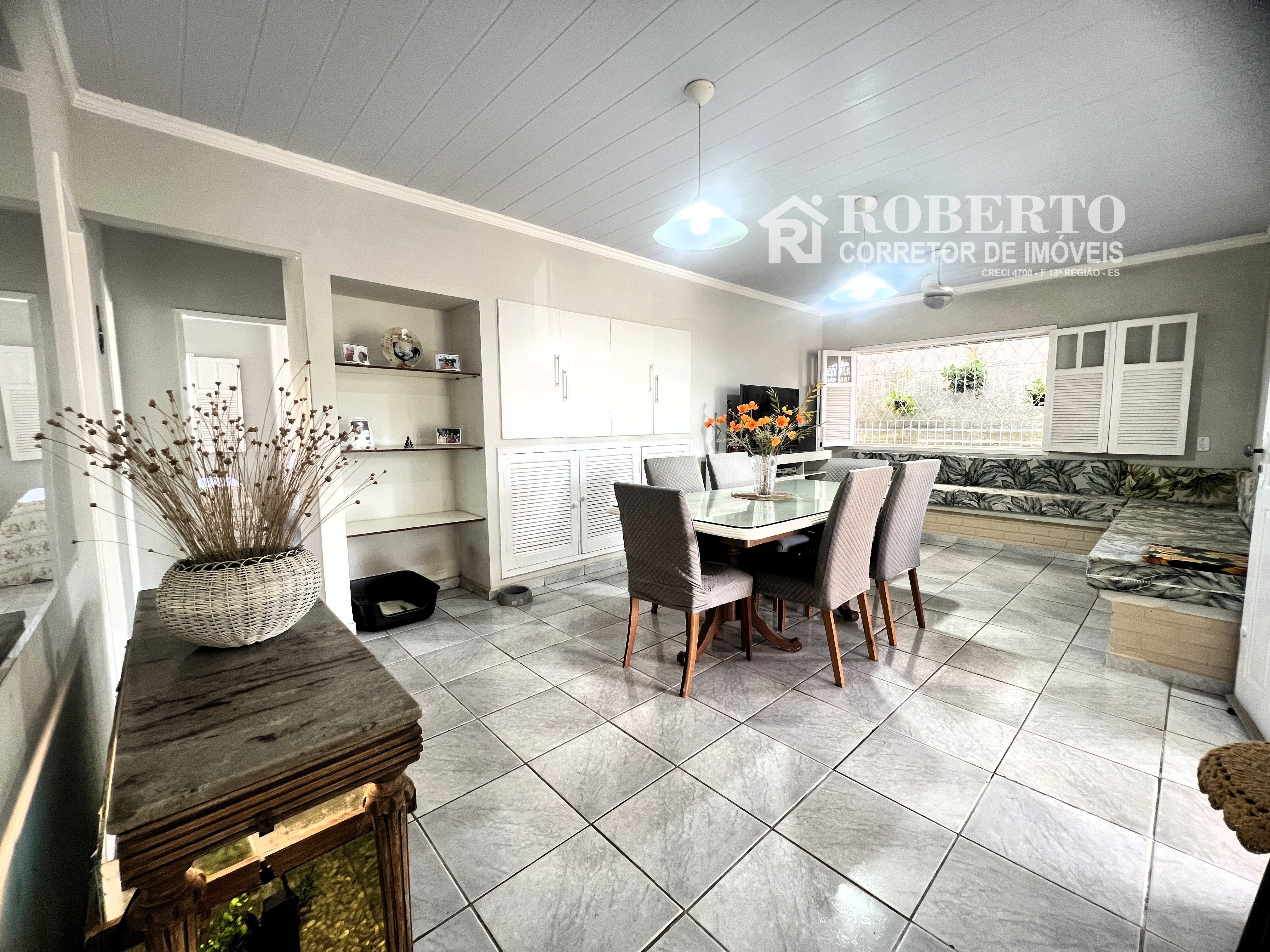 Casa, 4 quartos, 240 m² - Foto 4