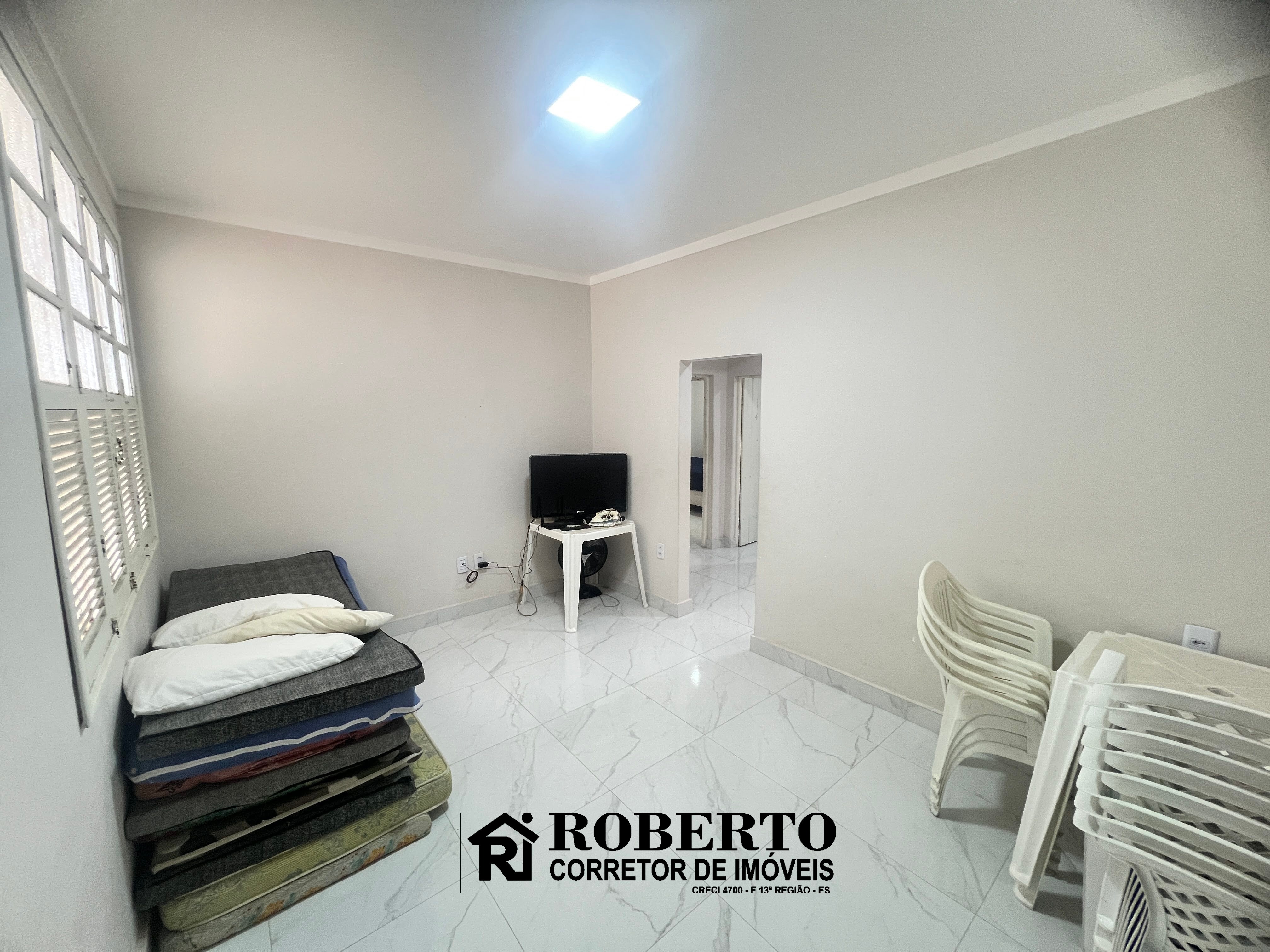 Casa, 3 quartos, 240 m² - Foto 2