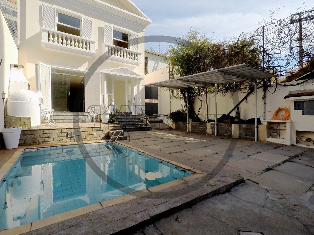 Casa, 3 quartos, 240 m² - Foto 1