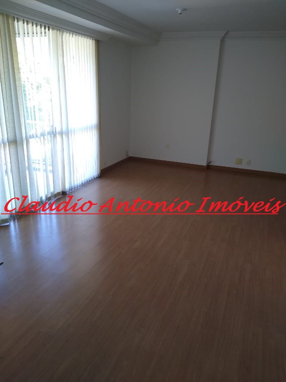 Apartamento à venda com 3 quartos, 132m² - Foto 2